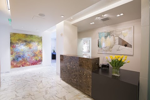 Dr. Dino Elyassnia | San Francisco Plastic Surgeon