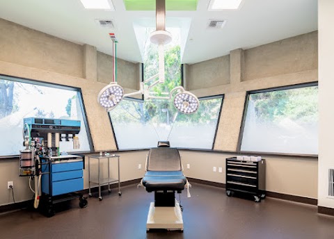 Alexander Cosmetic Surgery