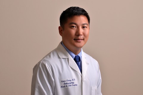 La Jolla Facial Plastic Surgery: Victor Chung, MD