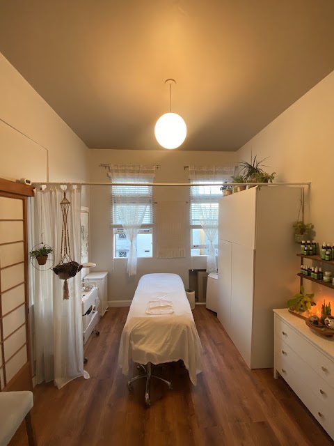 Skin Nutritious • holistic acne clinic