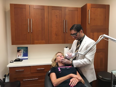 Dr. Valaie, MD - Cosmetic Surgeon