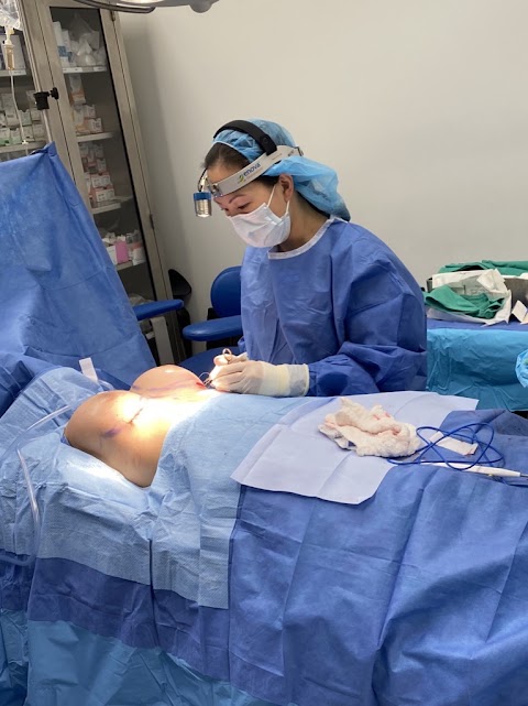 Dr. Karen Leong, Plastic Surgery by Design