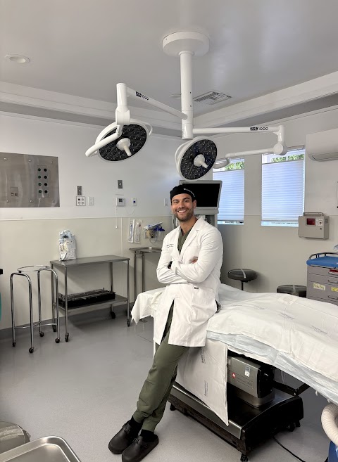 Dr. Marc Levin, MD, FRCSC