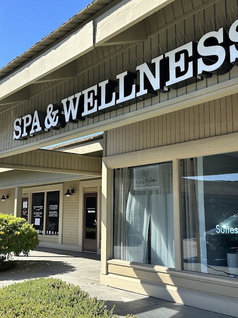 LuxeBloom Beauty & Esthetics