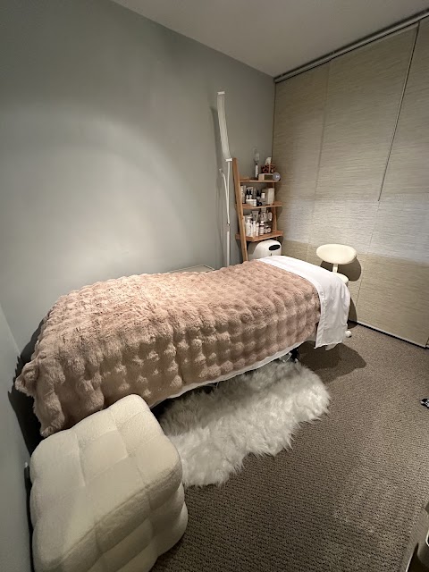 J Beauté Haus