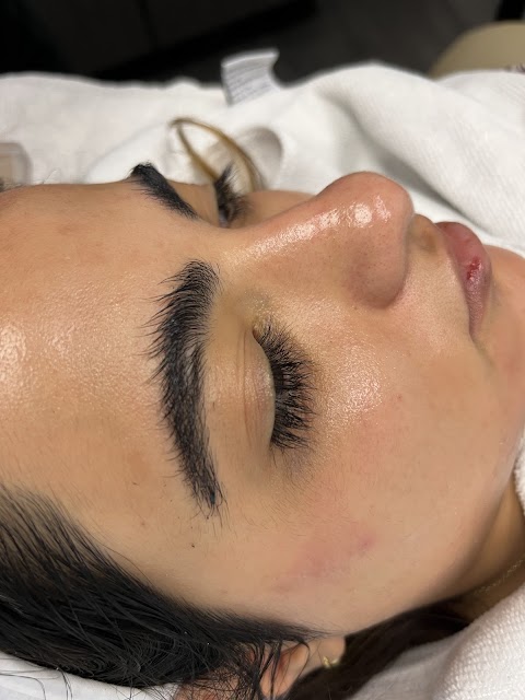 THE MARINA METHOD skin clinic