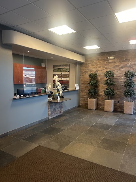 Schweiger Dermatology Group - Palm Desert