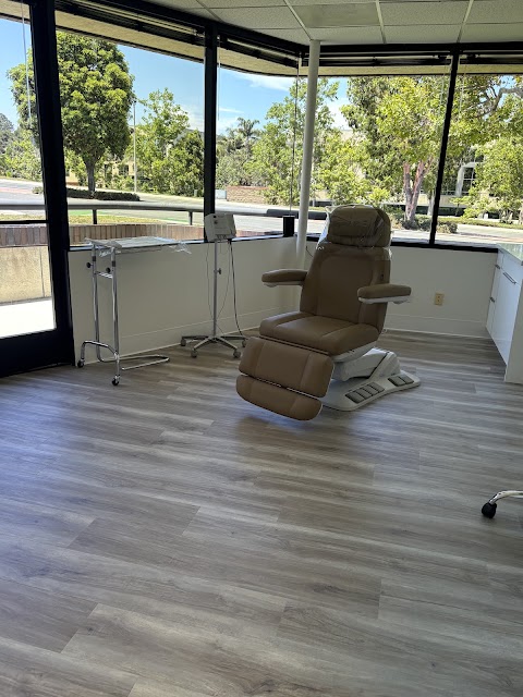Monarch Dermatology