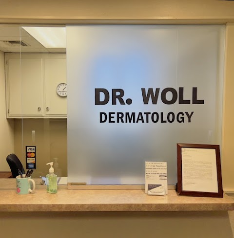 Dr. Laurie Woll, Golden State Dermatology
