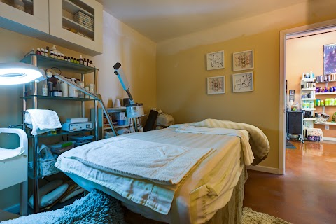 Au Natural skin Rejuvenating Center