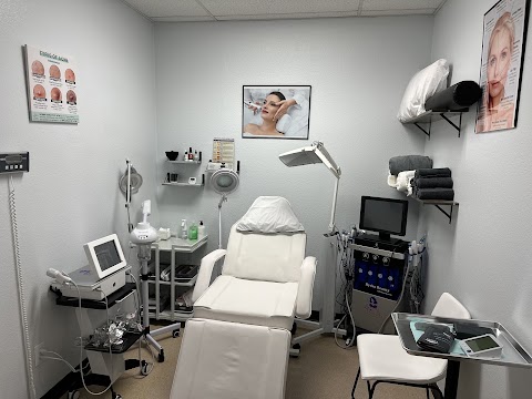 Uniquely You Aesthetics Medical Weight Loss Body Contouring and Skin Spa