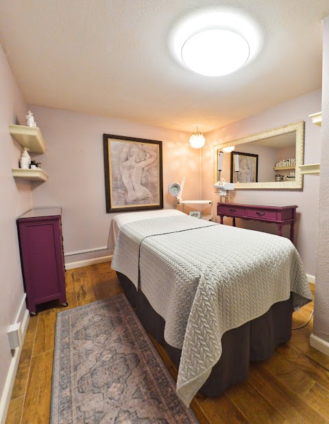 Fair Oaks Acne Care | Eva Cain Esthetics