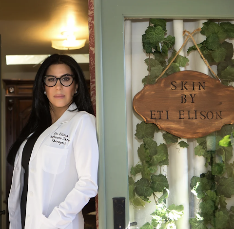 Skin by Eti Elison