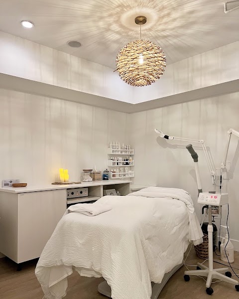 Facial Lounge