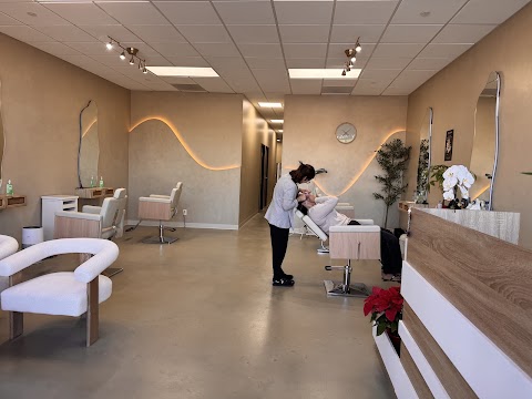 True Beauty Skincare & Brows - by Tina