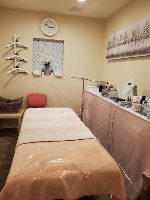 Raah Skin Care