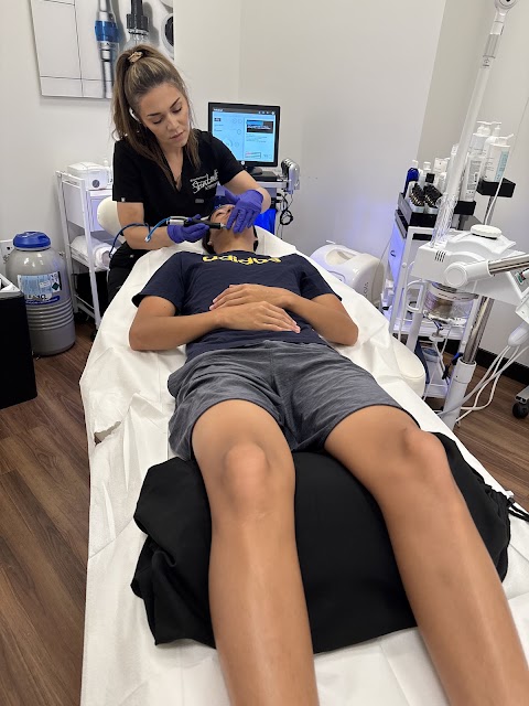 SkinCeuticals SkinLab by Cosmetic Surgery Institute