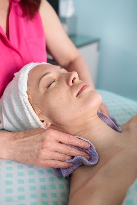 Retreat Skin & Hair Studio