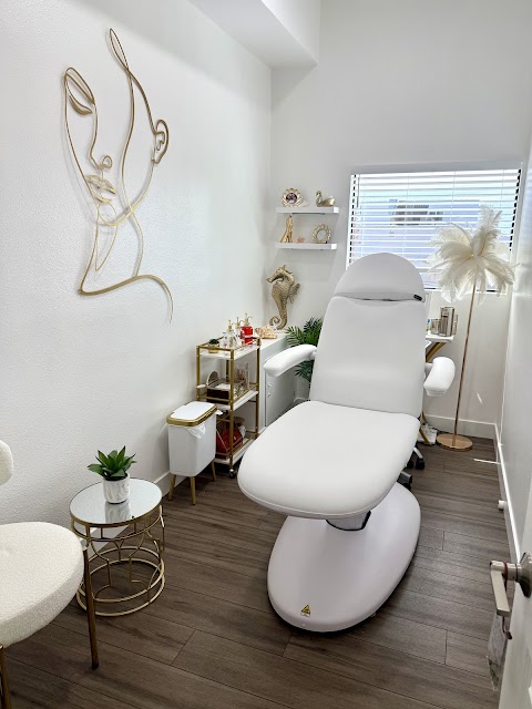 Coastline Aesthetics & Wellness