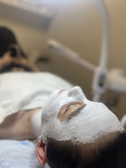 Nelly Skincare Lab