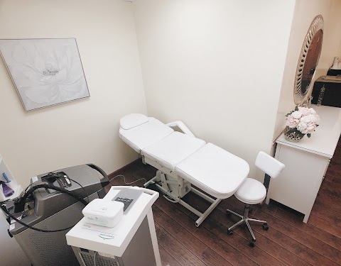 Essential Laser Boutique by Alina