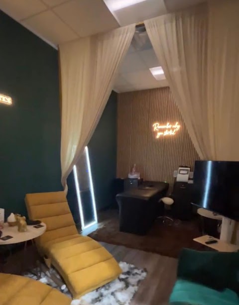 Refusionate Wellness and Aesthetics