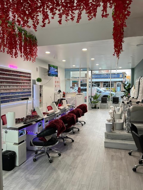 Merarys Nails and Spa