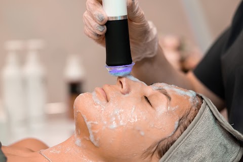 SI Glam Glow Skincare & Esthetics