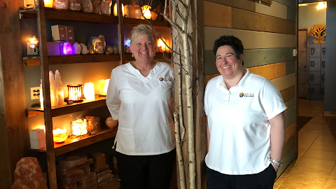 AURA salt cave and wellness