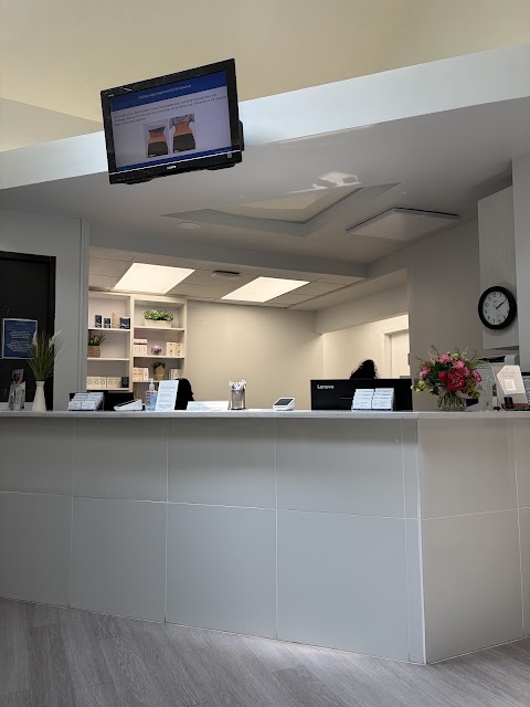 Schweiger Dermatology Group - Bayside