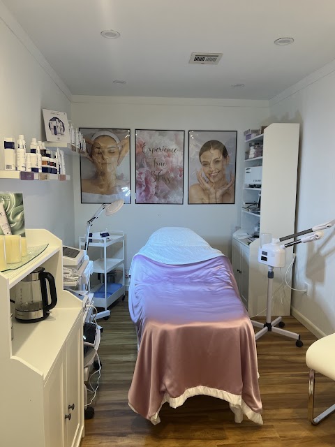 Camelia’s Skin Care