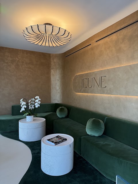 Jeune Aesthetics
