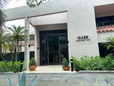 Maribeautyskin - Facial Miami Lakes - Microneedling Expert