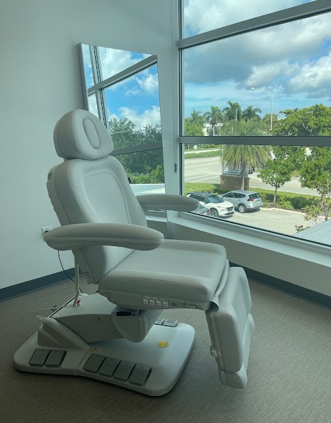 Azul Cosmetic Surgery and Medical Spa | Naples Park Shore