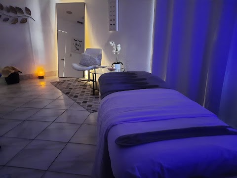 AweSkin by Esthetic and Lash Studio by Eva
