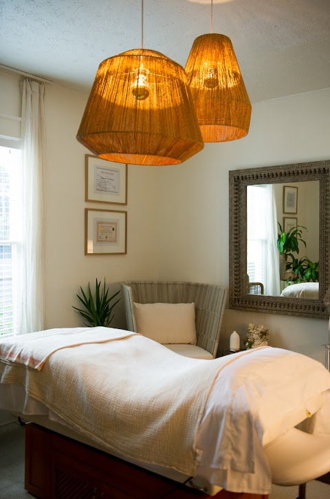 Ayu - Holistic Skincare & Wellness