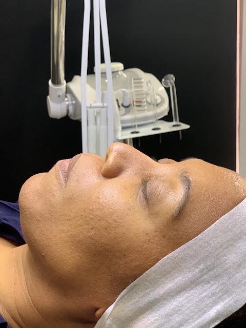 BareFace Aesthetics - Facial Spa & Skin Treatment