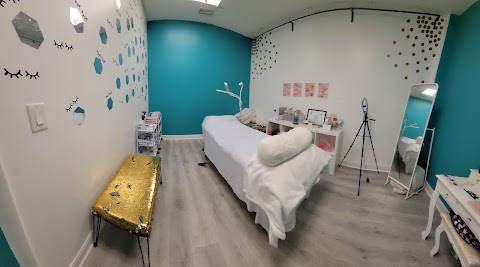 Ann-LASH Beauty Bar - Sugaring, Facials, Lash Lifts, & Beauty School