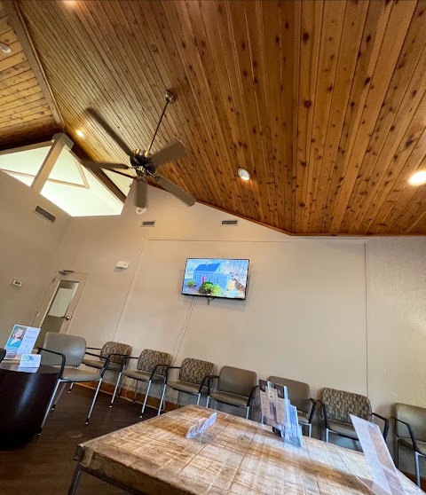 Henghold Skin Health and Surgery Group