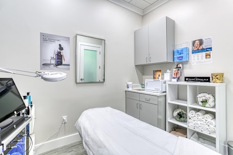 4Ever Young Med Spa & Wellness Center - Miami Dadeland