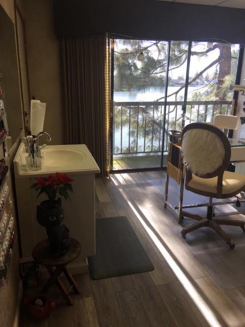 Uneka Facials