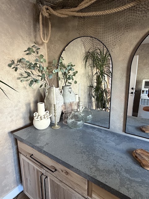 Lā Bohême Aesthetics Studio
