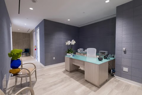Aharonov Gal MD Facial Plastic Surgery