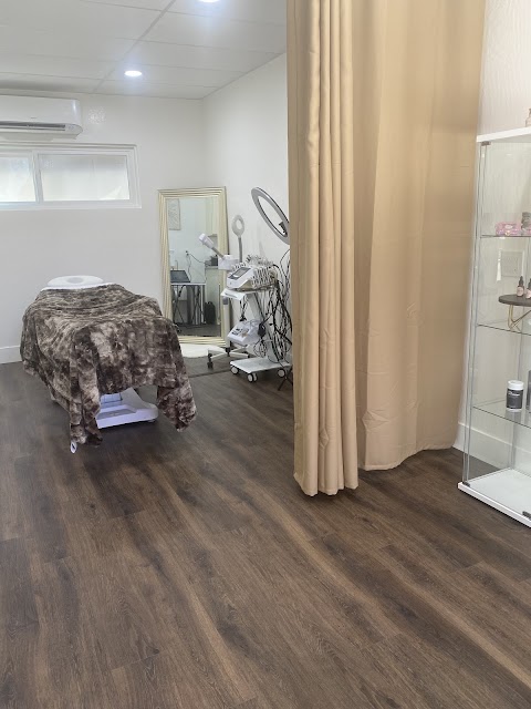 Reflections Skin & Body Lounge