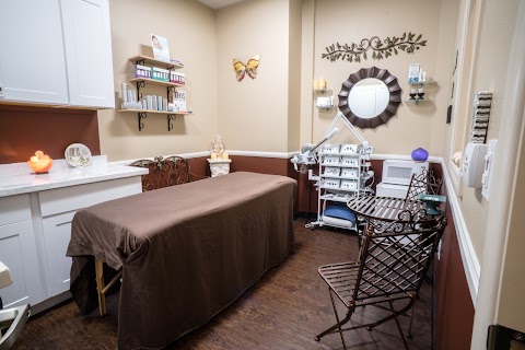 Santia Day Spa | Ladies Only | Skin Care & Facials