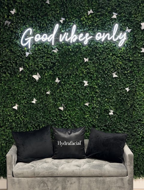 Orchid Glow Beauty Lounge